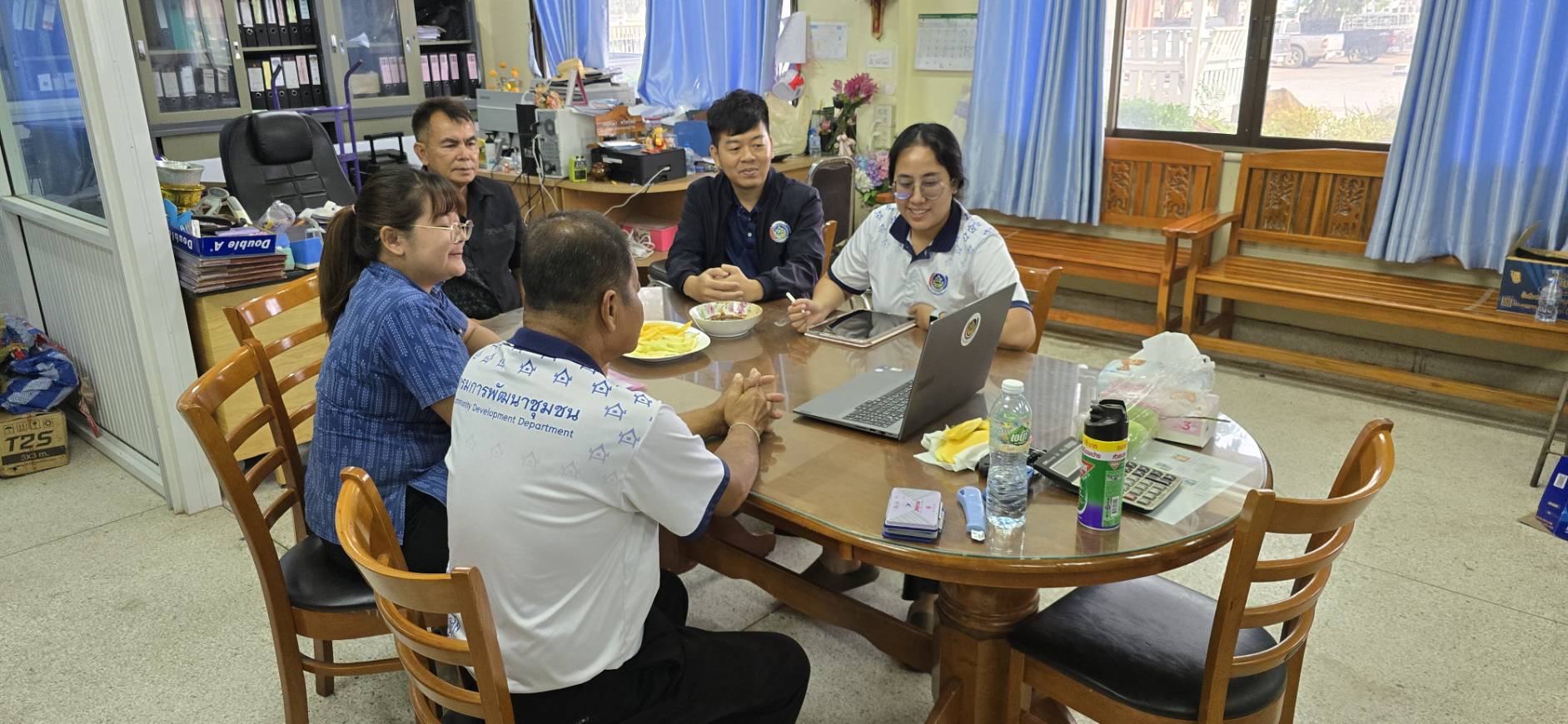 สพอ.คอนสวรรค์ รับมอบนโยบายขับเคลื่อนงานพัฒนาชุมชน จากรัฐมนตรีช่วยว่าการกระทรวงมหาดไทย